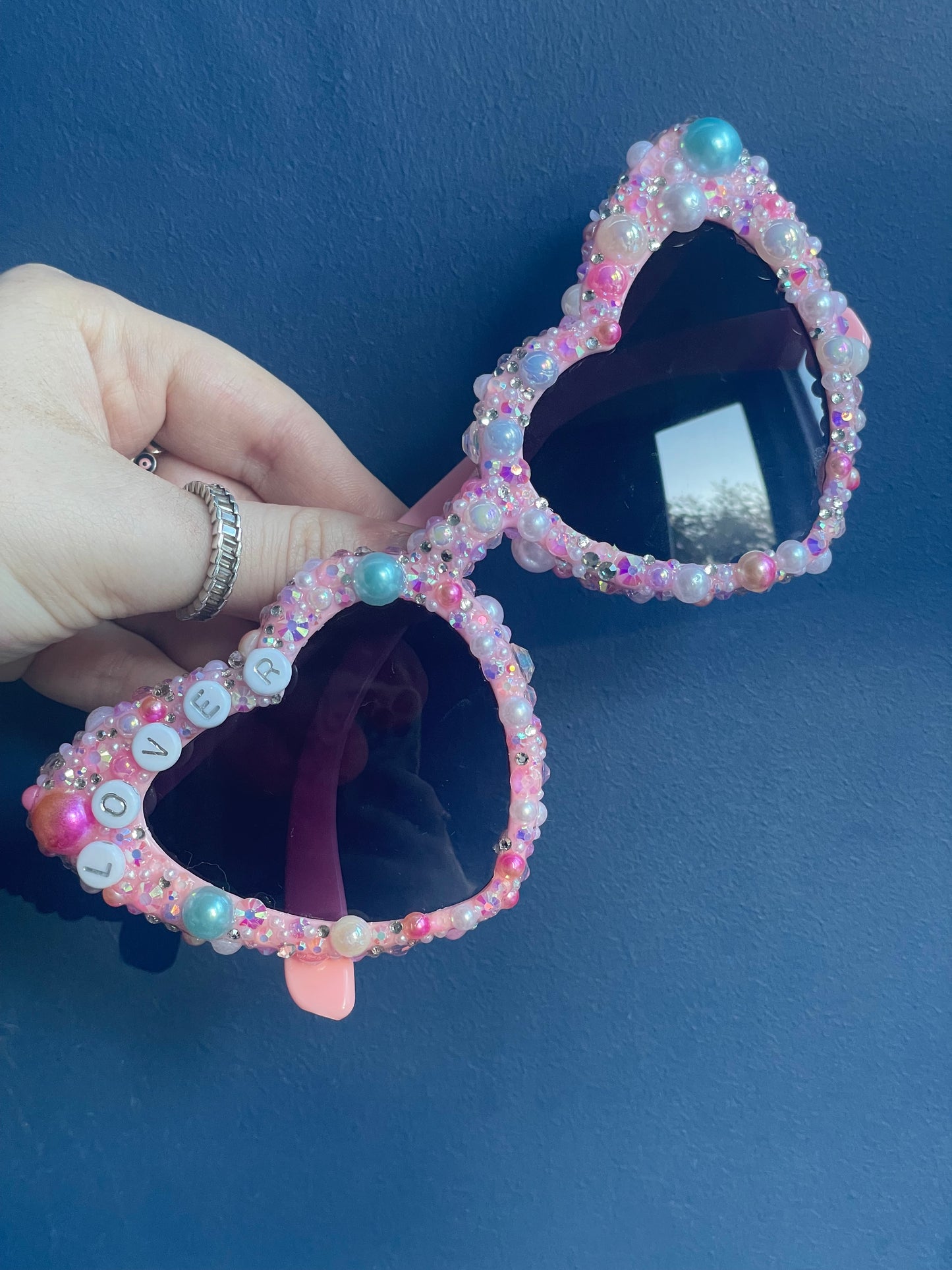 concert glasses - pink heart